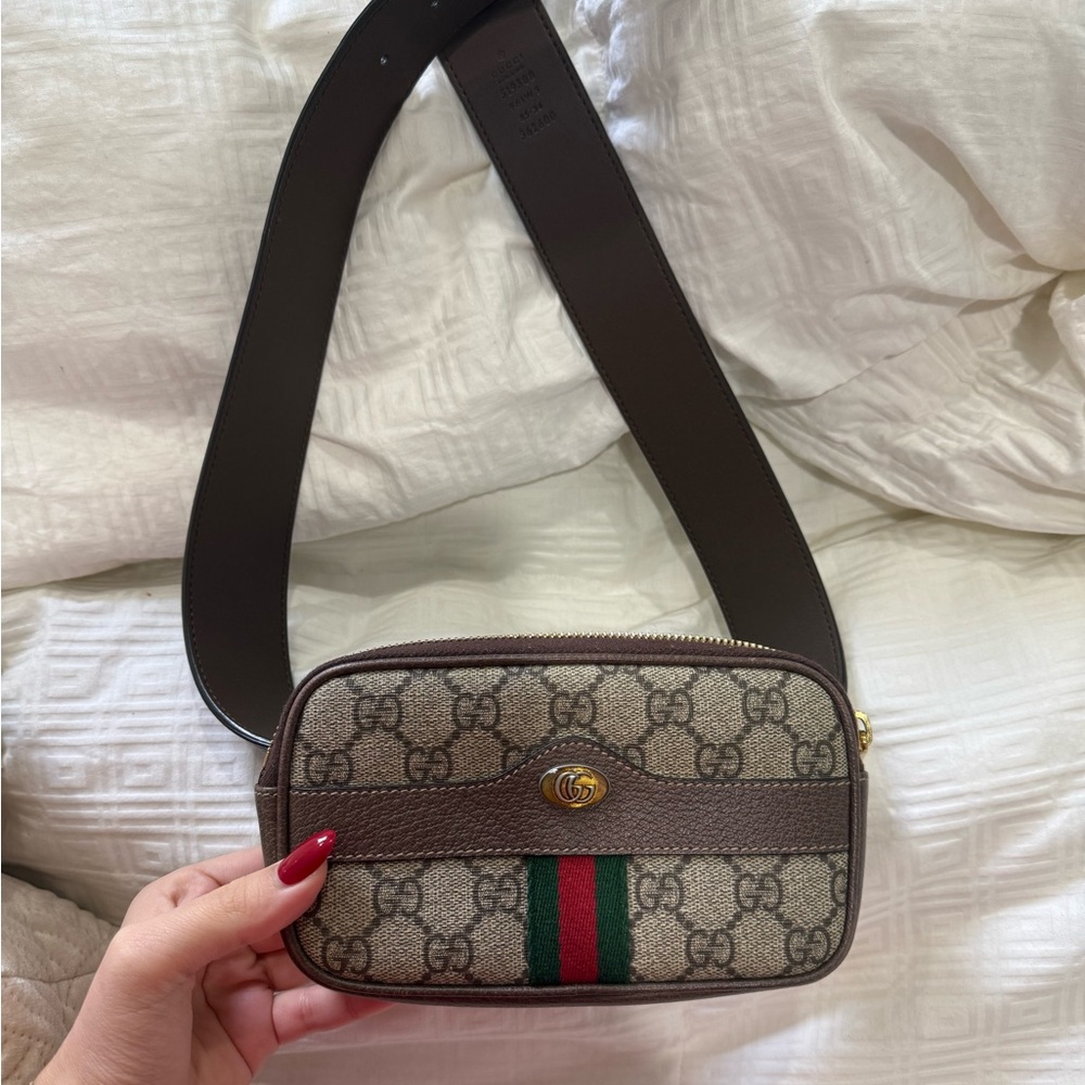 Gucci Ophelia Supreme Small Belt Bag